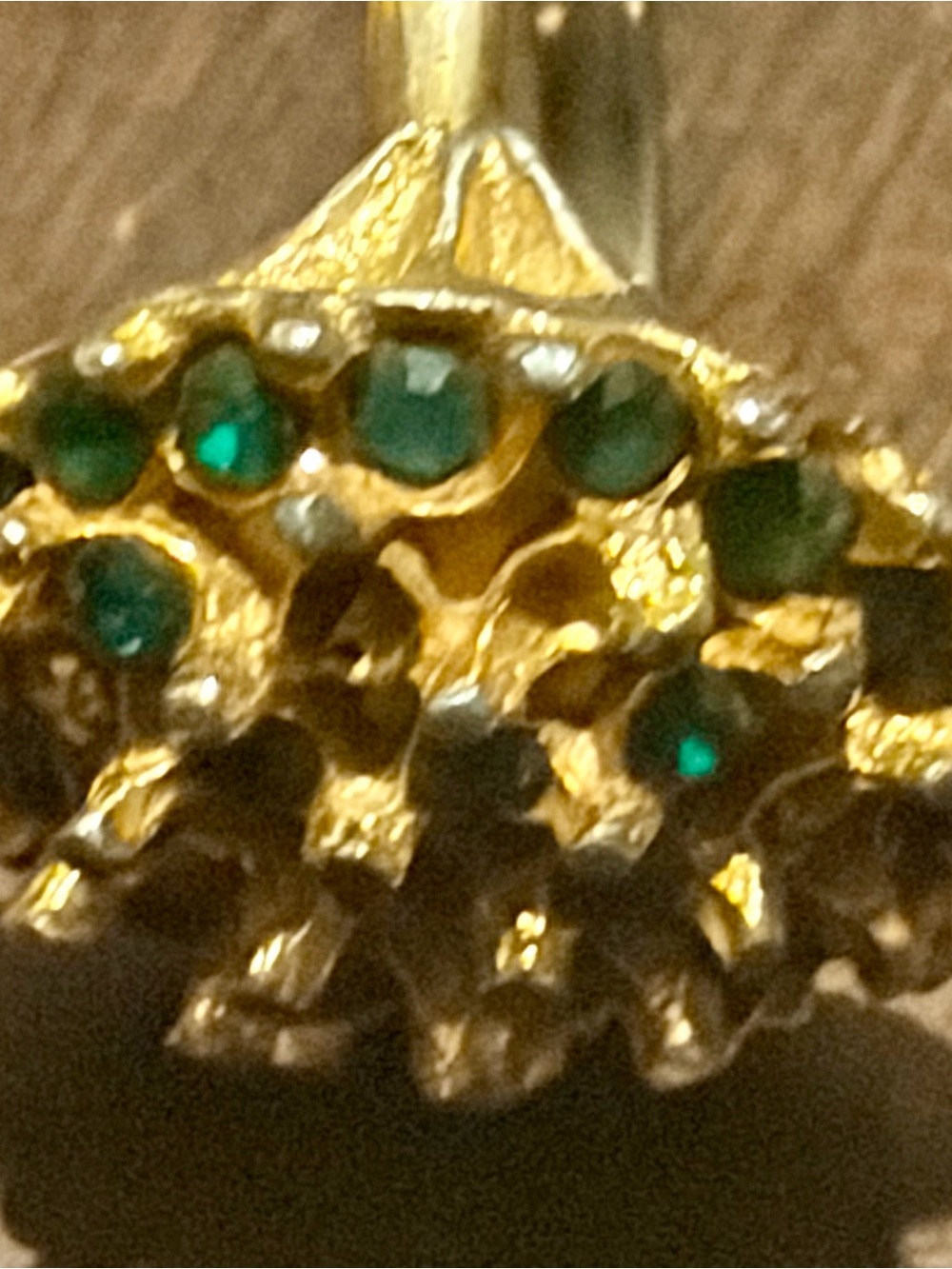 Vintage Gold cluster Ring with Emerald Green Stones